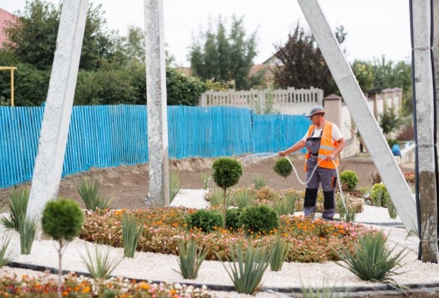 FOTO // Echipa Partidului „ȘOR” a dat în folosință o stradă RENOVATĂ la Taraclia: „Eu și echipa mea avem un principiu – să ne onorăm obligațiile asumate. Taraclia prinde conturul unui oraș european”