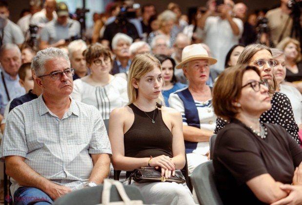 Zece lansări de carte și cele mai recente oferte editoriale în limba română, la Salonul Internațional de Carte „Bookfest Chișinău”, Adrian Dupu: „Este un pod cultural între România și R. Moldova, un prilej de a celebra limba și literatura română”