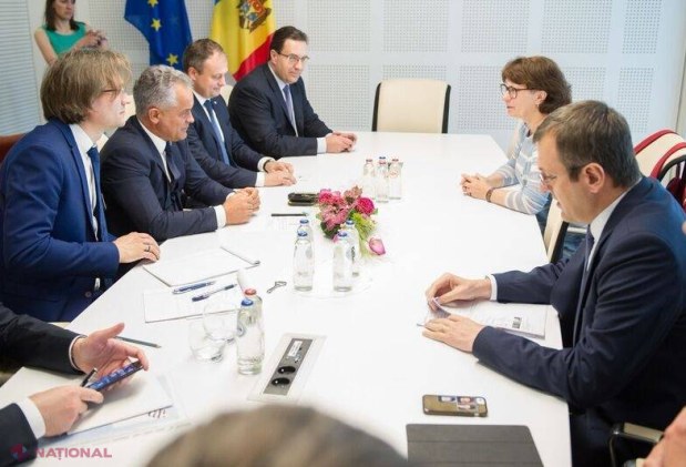 Plahotniuc a vorbit la Bruxelles despre DIFICULTĂȚILE în relația cu Rusia și „necesitatea păstrării unei guvernări proeuropene și după alegerile din 2018”