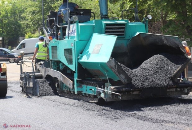 FOTO // La Orhei continuă lucrările ample de RENOVARE a străzii centrale: Șor: „Dodon găsește un milion de motive că nu repare drumurile în sate. Va trece pandemia și el va găsi alte motive pentru a-și acoperi neputința”