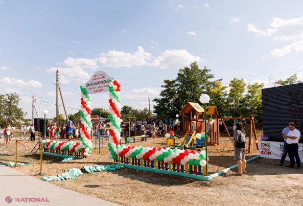 FOTO // În mai puțin de o lună, Partidul „ȘOR” a construit în sate 12 TERENURI de joacă pentru copii