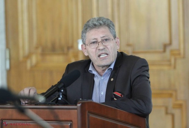 Un ex-ministru e uimit de MIOPIA lui Ghimpu, dar nu exclude că va candida pe listele PL
