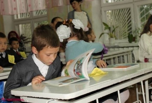 STATISTICĂ // Mai puţine instituţii de învăţământ, dar şi mai puţini elevi în anul de studii 2014-2015