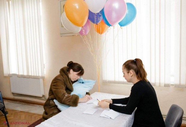 FOTO // Proiectul „Capital Matern” continuă: încă 11 familii din Jora de Mijloc au beneficiat de indemnizații de 7 000 și 10 000 mii de lei