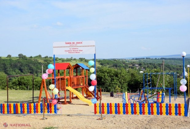 FOTO // În raionul Orhei sunt INAUGURATE săptămânal câteva terenuri de joacă pentru copii