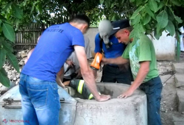 FOTO // Intervenție DIFICILĂ a pompierilor în raionul Căușeni. O femeie a fost salvată, iar doi bărbați au MURIT