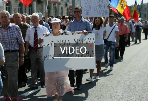 FOTO // Ziua Independenței cu PROTESTE la Parlament: Pensionarii au ieșit în stradă