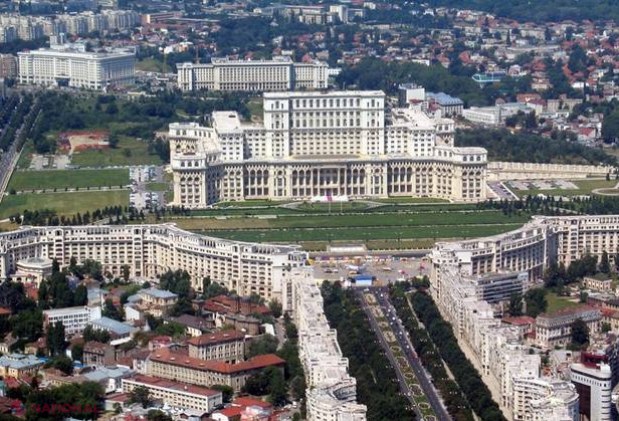 SE SCUFUNDĂ. FENOMENUL ciudat care are loc sub clădirea Parlamentului. IMAGINILE DOVADĂ