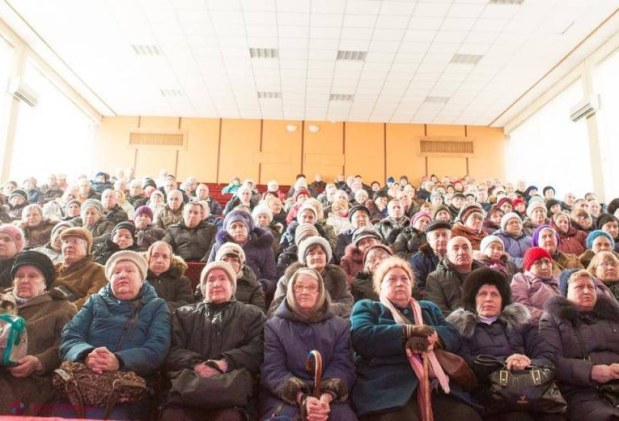 Pâine de doi lei pentru 600 de pensionari cu nevoi speciale din sectoarele Ciocana și Poșta Veche