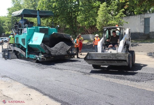 FOTO // La Orhei continuă lucrările ample de RENOVARE a străzii centrale: Șor: „Dodon găsește un milion de motive că nu repare drumurile în sate. Va trece pandemia și el va găsi alte motive pentru a-și acoperi neputința”