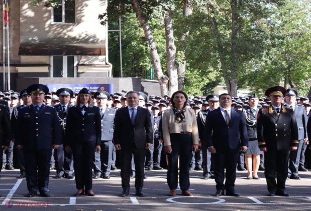 FOTO // Adrian Dupu, la ceremonia de depunere a jurământului de către noua promoție de studenți ai Academiei „Ștefan cel Mare