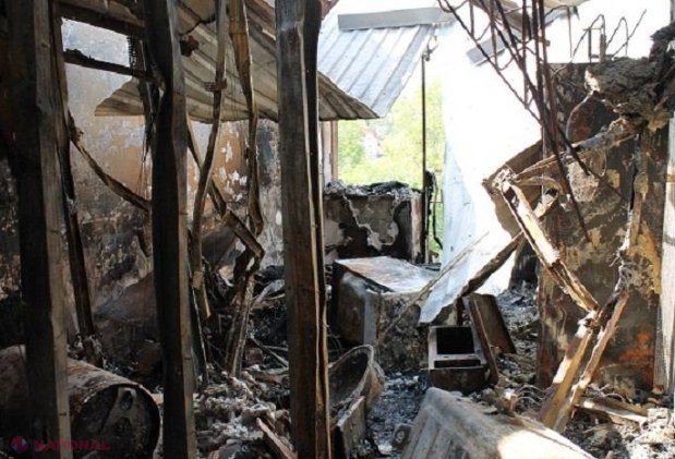 Autoritățile au găsit CAUZA izbucnirii incendiului care a făcut scrum o mansardă cu 28 de apartamente