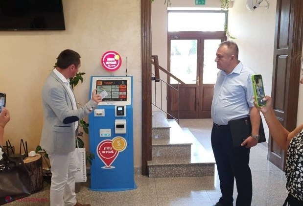 Funcționari ai primăriilor din șase orașe ale R. Moldova, vizită de studiu la Brașov, Sibiu, Blaj și Ciugud: Facilitățile transportului electric, conceptul SmartVillage sau atragerea de investiții europene, printre lecțiile învățate
