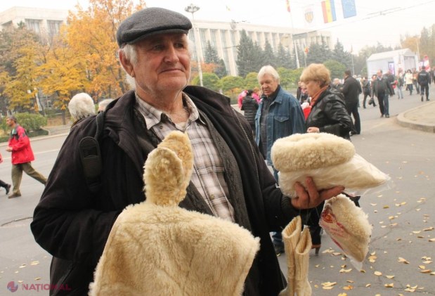 Foto // Mănâncă, se distrează și fac shopping. Cum petrec chișinăuenii de Hram