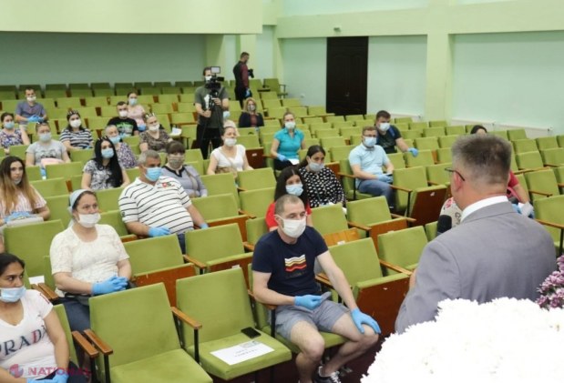 FOTO // Alte 40 de familii din Orhei au beneficiat de indemnizații de 7 000 și 10 000 de lei la inițiativa lui Ilan Șor: „Mii de familii au beneficiat de indemnizații în cadrul acestui program”