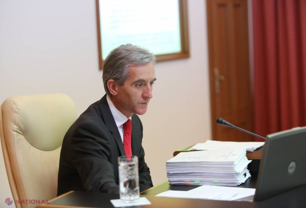 Leancă către PEDAGOGI: „Tatăl meu a însurit la 30 de ani. Știu ce presupune munca de profesor” 
