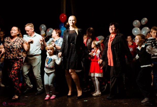 FOTO // Marina Tauber a realizat încă un proiect promis: În Jora de Jos a fost a dat în exploatare iluminarea stradală