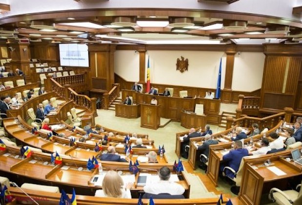 CORONAVIRUSUL, motiv de DISPUTĂ între deputații PSRM și cei din opoziție: „Opoziția vrea epidemie în R. Moldova”; „Guvernarea este gata să dea FOC ŢĂRII, doar ca să se menţină mai mult la putere”
