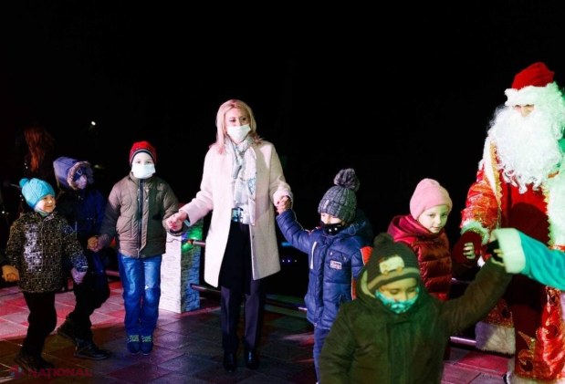 FOTO // Echipa Partidului „ȘOR” a adus feeria sărbătorilor de iarnă în peste 100 de localități din țară