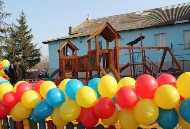 FOTO // Un nou TEREN de joacă a fost construit la inițiativa lui Ilan Șor, în satul Musaitu, raionul Taraclia