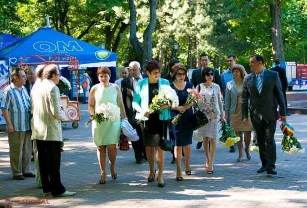 Arcadie Suceveanu: „Eminescu este cel care ne poate aduna în jurul lui sub steagul limbii române”