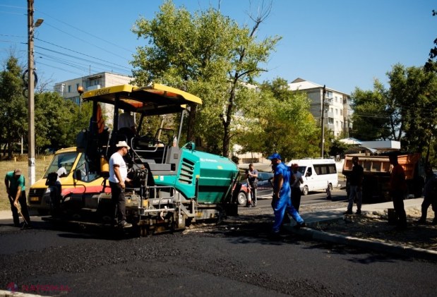FOTO // Aflat în afara R. Moldova, Ilan Șor continuă reparația drumurilor din Orhei: „Chiar dacă unii au spus că după parlamentare nu vom face nimic, noi continuăm planul nostru și realizăm angajamentele noastre”