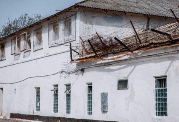 Un deținut dintr-un penitenciar din R. Moldova s-ar fi SINUCIS, după ce acum două zile a încercat să evadeze