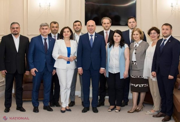 Ex-premierul Filip sună ADUNAREA: „Să nu credeți că ne odihnim. Muncim în continuare, poate chiar mai mult decât până acum