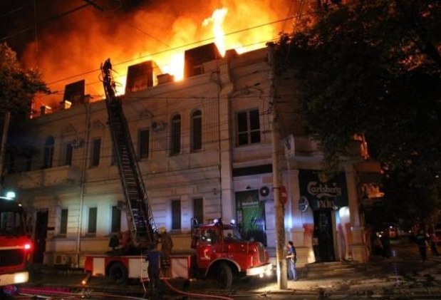 Streleț, NEMULȚUMIT de cum se sting incendiile în R. Moldova. „Se inundă tot”