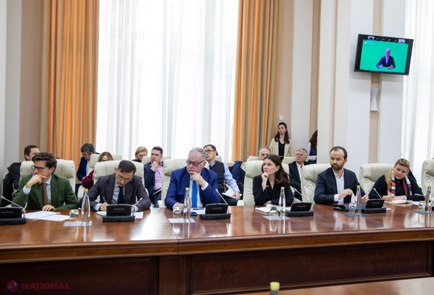 Premierul Recean anunță măsuri cruciale pentru viitorul energetic al R. Moldova: „Avem o viziune clară și facem pași concreți pentru ca cetățenii R. Moldova să aibă mereu gaze și energie electrică la prețuri cât mai mici”