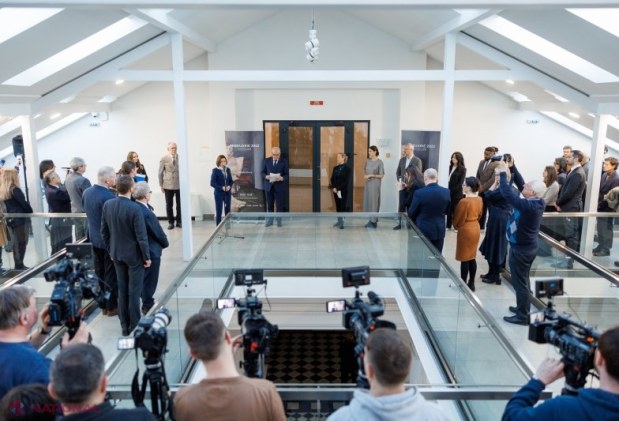 Maia Sandu: Expoziție de artă în memoria solidarității față de refugiați și curajului poporului ucrainean la Muzeul Național de Artă a Moldovei