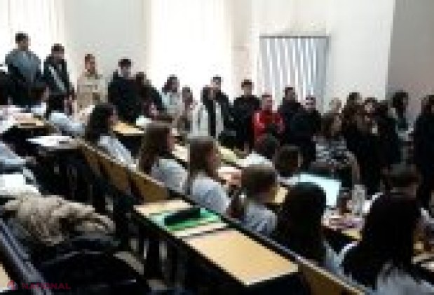 Mii de elevi din Ialoveni, Nisporeni, Orhei și Strășeni explorează universitățile modernizate ale Republicii Moldova în cadrul campaniei „Învață în Moldova”