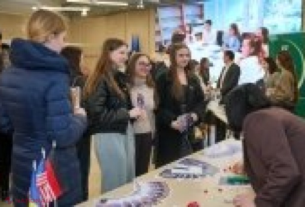 Mii de elevi din Ialoveni, Nisporeni, Orhei și Strășeni explorează universitățile modernizate ale Republicii Moldova în cadrul campaniei „Învață în Moldova”