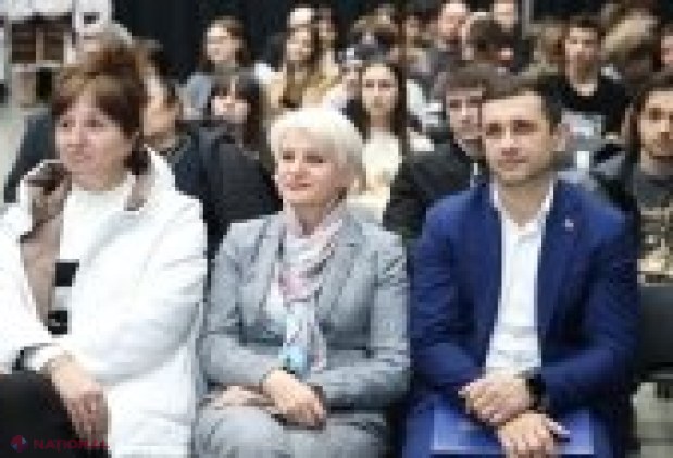 Cei mai buni 134 de elevi din țară, în confruntarea minților strălucite la Olimpiada Republicană de Fizică