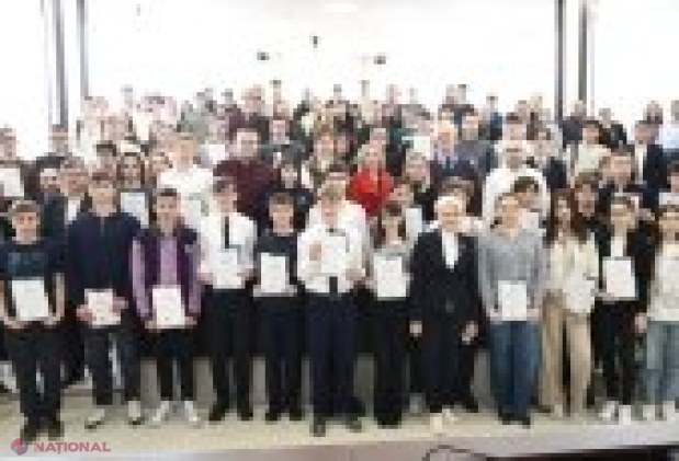 LISTĂ // Cei mai buni tineri fizicieni din R. Moldova, premiați după Olimpiada Republicană de Fizică