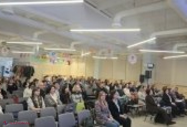 Priorități pentru școlile din Chișinău în anul școlar 2025 - 2026, discutate cu directorii instituțiilor