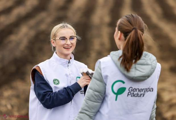 Mii de voluntari plantează 130.000 de puieți în Anenii Noi pentru reabilitarea fondului forestier național
