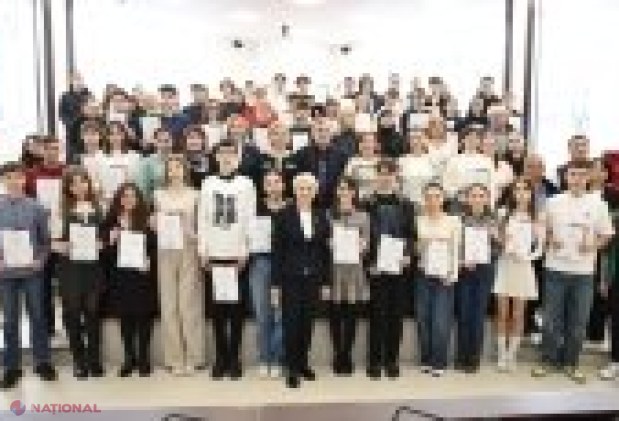 Elevii din toată țara strălucesc la Olimpiada Republicană de Chimie 2025: 40 de premiați!