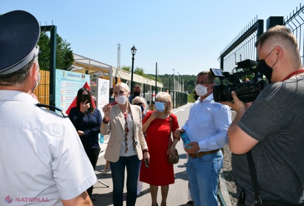 VIDEO // UPDATE: „OrheiLand” rămâne DESCHIS, după aproape două ore de NEGOCIERI cu poliția - „Victorie”. „Dodon luptă împotriva copiilor”. Cetățenii protestează la „OrheiLand” împotriva închiderii parcului