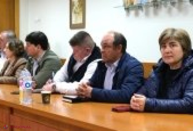 Ministrul Educației, Dan Perciun, discută cu primarii din Nisporeni despre investiții și modernizarea școlilor și grădinițelor