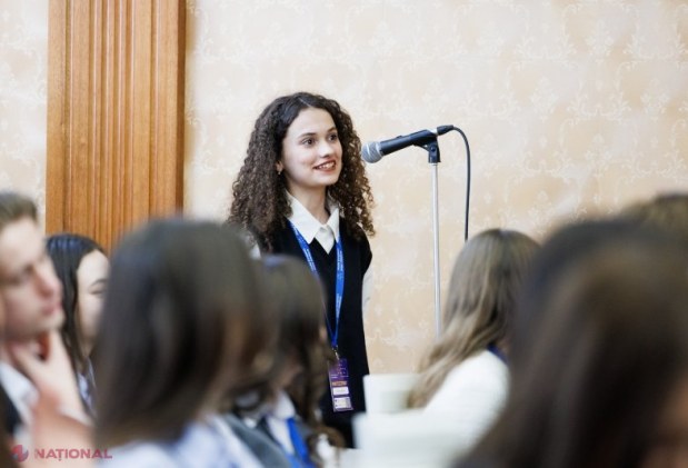 Maia Sandu inspiră tinerii să se implice activ în drumul european al Moldovei, într-o sesiune de dialog la Președinție
