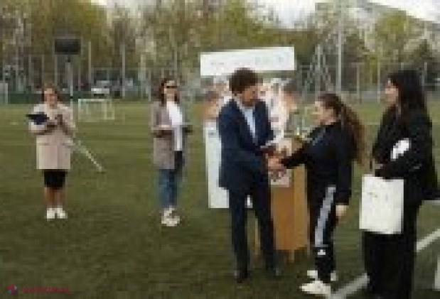 Instructorii certificați în programul „Sport pentru Dezvoltare” încep activitatea în 10 raioane din țară