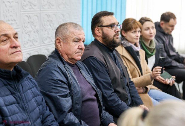 Dorin Recean, întâlnire cu sătenii din Roșcani: Lupta împotriva pestei porcine și investiții în dezvoltarea localității