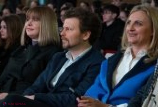 Ministrul Educației, Dan Perciun, promovează studiile în Moldova la târgul universitar din Strășeni: