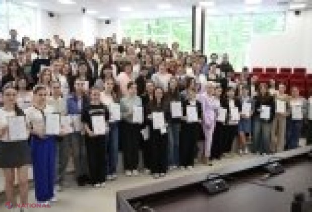 Premiile Olimpiadei la Limba Română pentru elevii minorităților naționale: 40 de tineri distinși pentru excelență academică