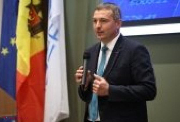 Treizeci de elevi, premiați la Olimpiada Republicană la Economie