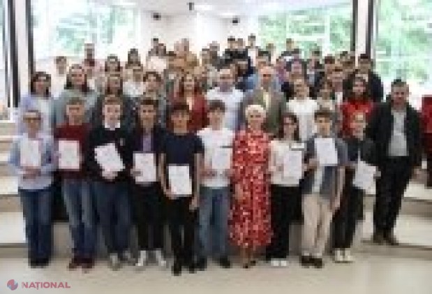 Cei mai buni tineri cercetători ai țării premiați la Olimpiada Republicană la Științe 2025