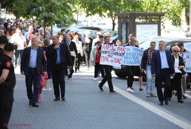FOTO // Comuniștii și Partidul „ȘOR” au protestat, la ANRE, contra scumpirilor resurselor energetice: „Această instituție trebuie LICHIDATĂ, pentru că nu aduce beneficii R. Moldova”
