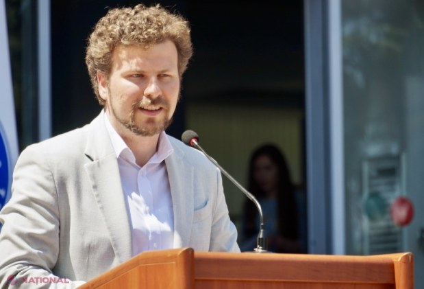 Elevi și profesori din Moldova, onorați pentru excelența la olimpiadele de Limba Română și Istorie