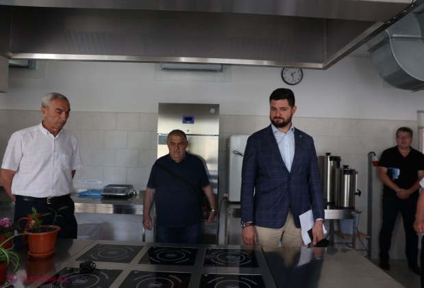 Ministrul Energiei, Dorin Junghietu, discută dezvoltarea infrastructurii energetice la Șoldănești și investește în eficiența energetică a clădirilor